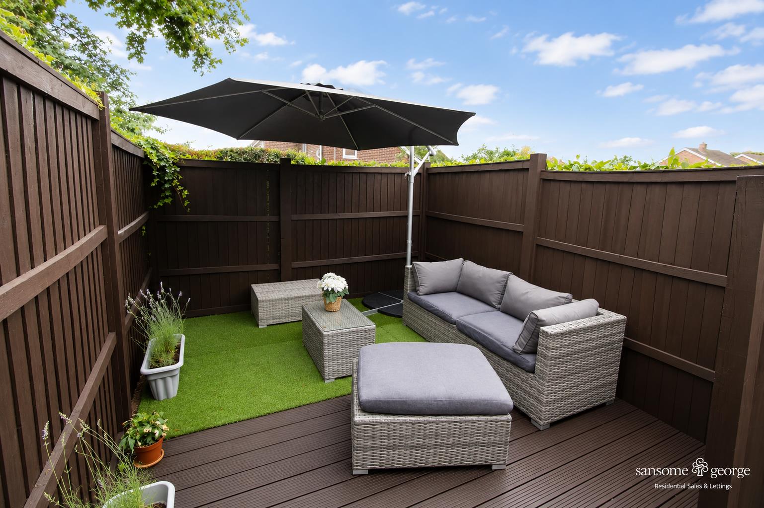 Lamorna Crescent, Tilehurst, Reading